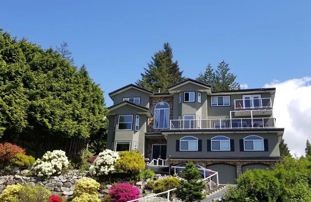 Squamish Highlands Bed & Breakfast-1