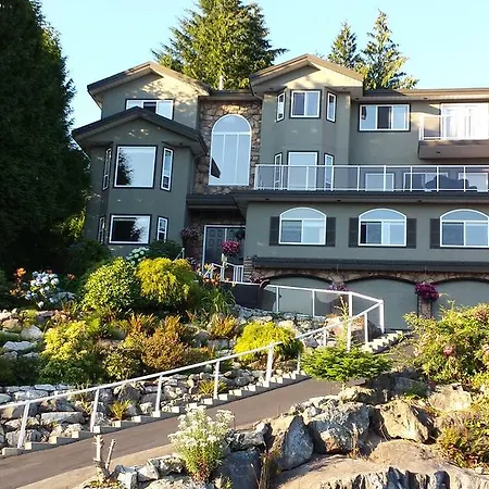 Squamish Highlands Bed & Breakfast-3